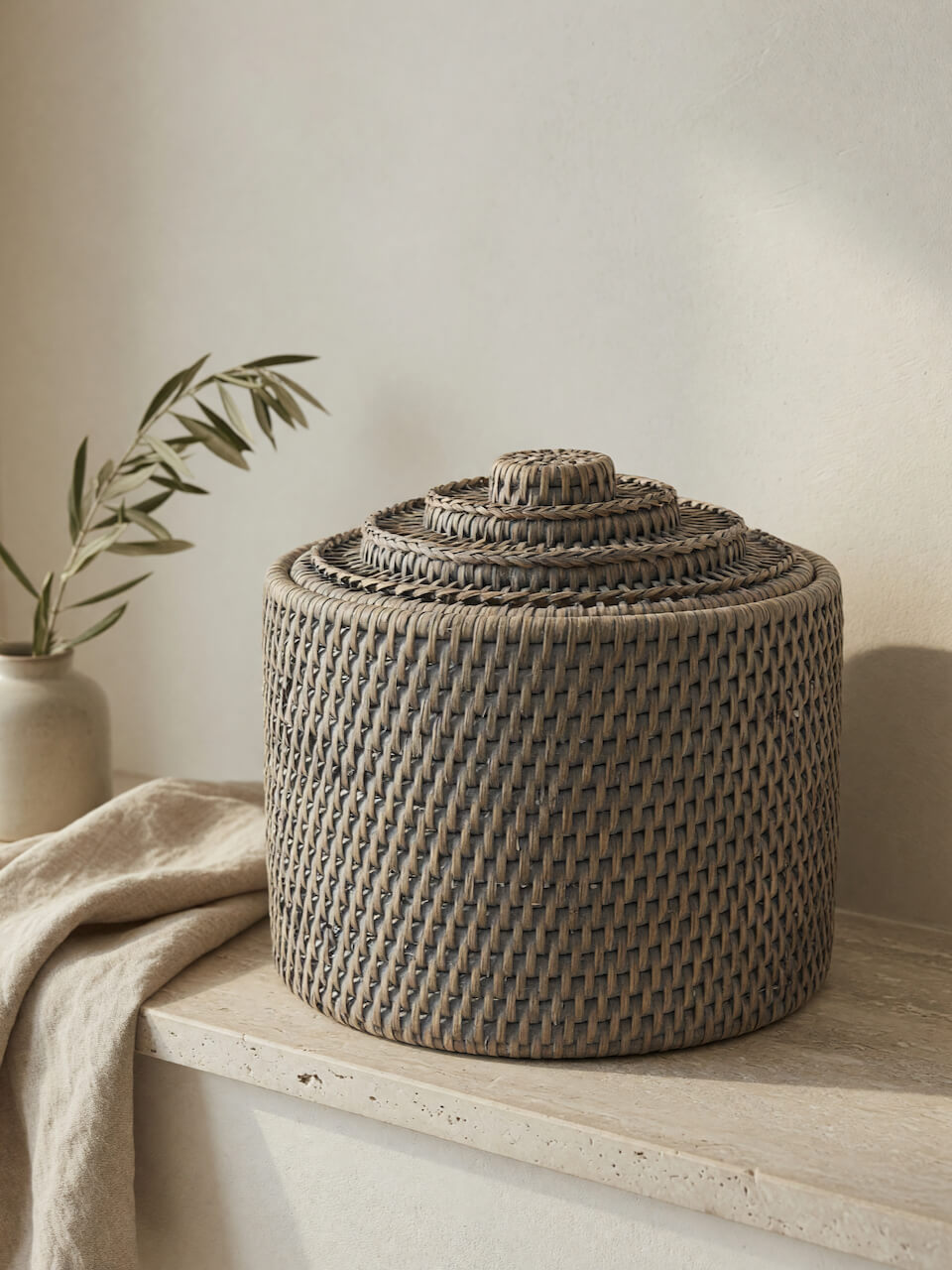 Leith Rattan Medium Lidded Storage Box - Grey