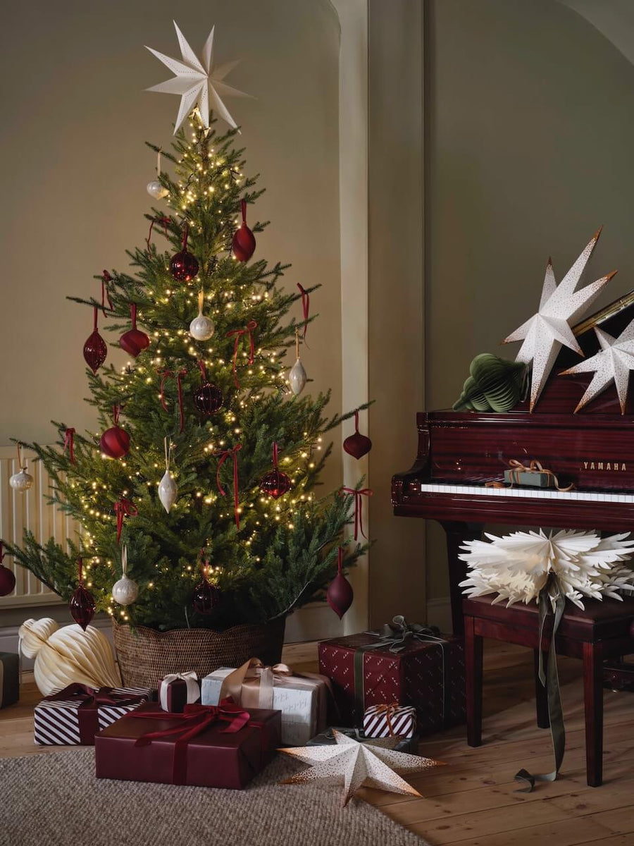 Burgundy Christmas Baubles & Decorations