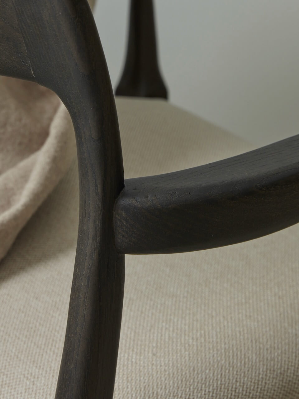 Hampstead Carver Dining Chair - Heritage Pearl- Mocca Wood