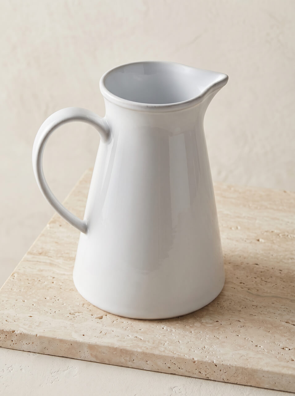Friso Stoneware Jug