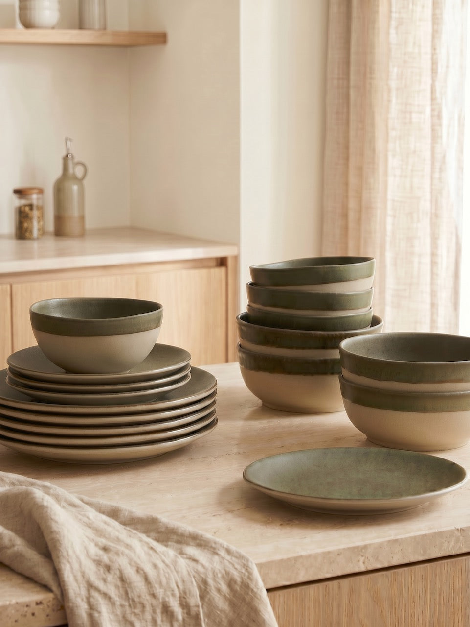 Arenito Olive Stoneware 16 Piece Dinner Set
