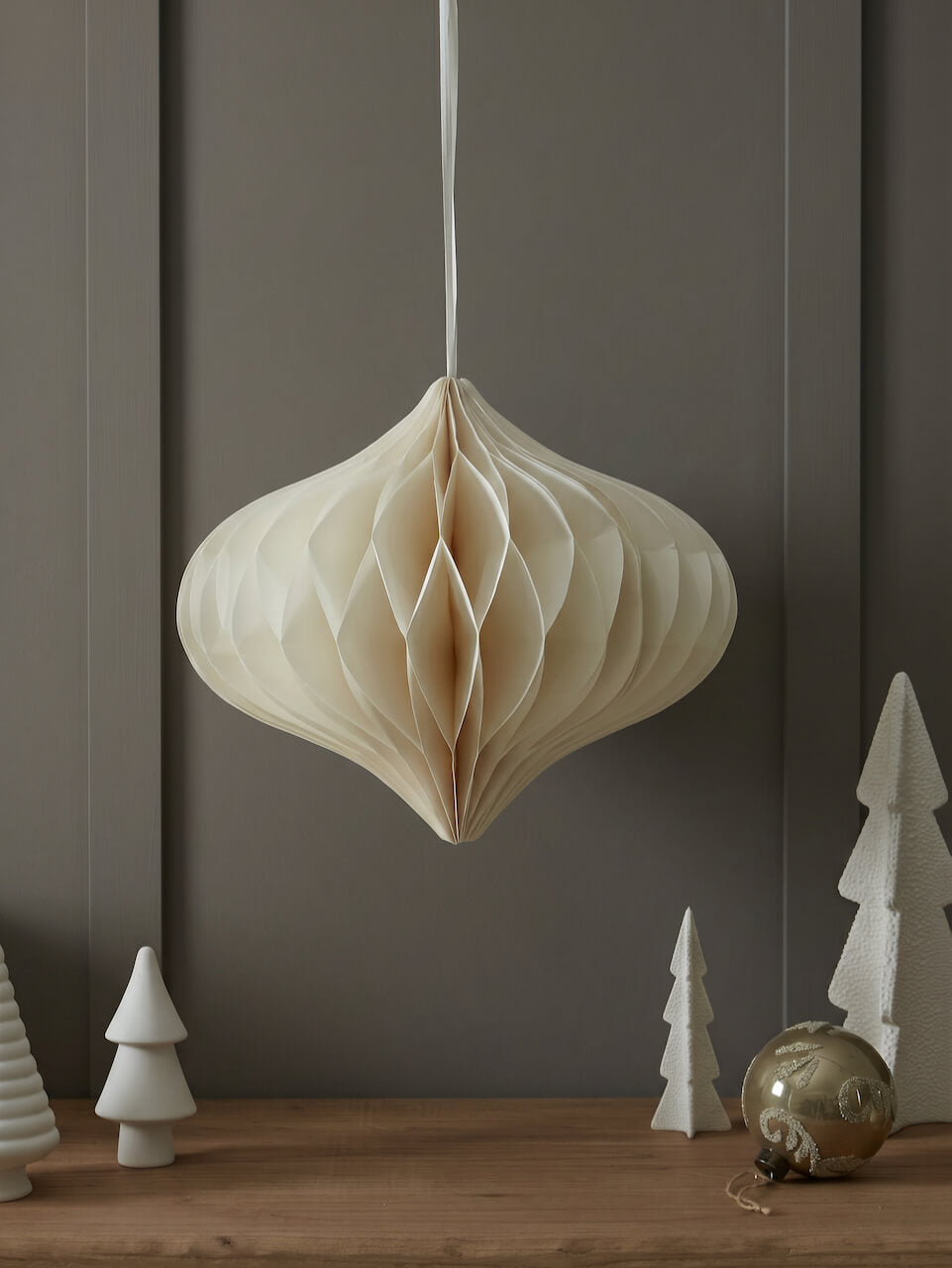 Extra Large White Onion Paper Decoration